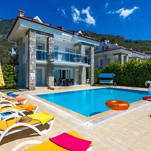 Yasam Park Rena Villalari Oeluedeniz Villa